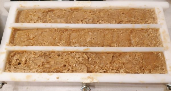 3 barres de savons au chaudron juste moulées